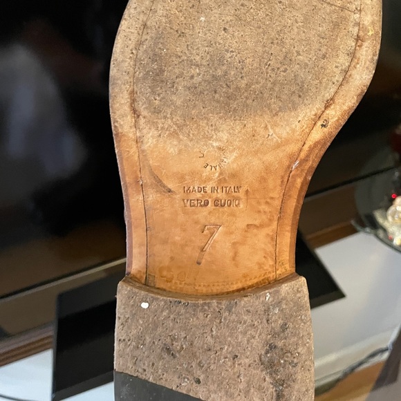 Men’s size 7, made in Italy,full leather brown slip on’s gold buckle - Picture 2 of 5